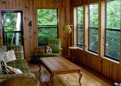 Screened porch at Tipperary guest cabin 